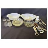 Group of VTG Pyrex bowls & VTG can openers