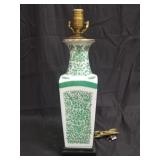 Handpainted porcelain vase table lamp