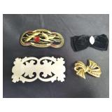 Group of costume jewelry, necklaces, earrings, etc