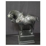 Metal imperial horse