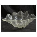 Large Vintage acrylic clam shell bowl8 1/2ï¿½ h.