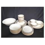 25pc Sascha Brastoff china set