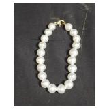 Pearl bracelet with sterling silver clasp