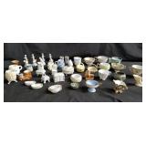 Group of porcelain items