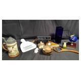 Box of miscellaneous, Beerstein, Radio,