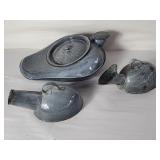 Antique granitewear bedpan & handheld urinals