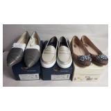 Group of three pairs of women