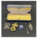 5 Vintage metal pins in case