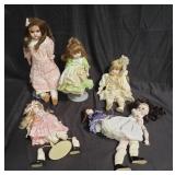 Group of vintage dolls