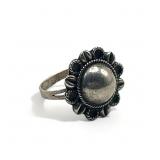 Vintage Sterling silver flower power ring, 2.43g
