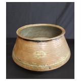 Large copper pot w/ convex bottom