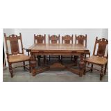 Vintage carved oak draw leaf dining table w/6