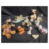 Group of miscellaneous animal trinkets