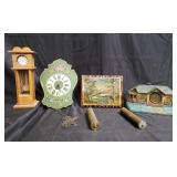 Group of vintage assorted clocks