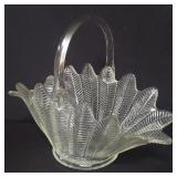 Vintage glass fruit basket w/handle