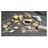 Box of miscellaneous brass & other metal items