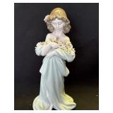 Lladro Petals Of Love porcelain figurine