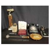 Box of miscellaneous vintage items