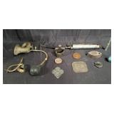 Group of miscellaneous vintage items