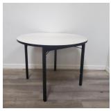 Modern collapsible table