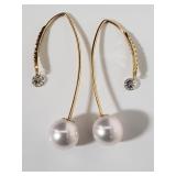Pair of 18 kt yellow gold, akoya pearls and