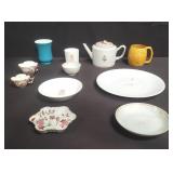 Group of assorted vintage porcelain items