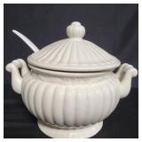 Cermaic soup tureen