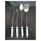 Box of stainless steel and aluminum handle