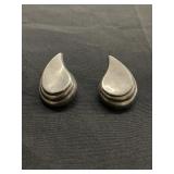 Vintage sterling silver earring