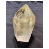 Quartz crystal specimen cut base