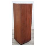 Vintage pedestal/ plant stand