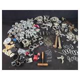 Group of assorted hardware - ire cable clamps,