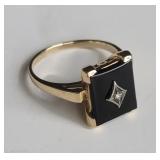 Diamond, onyx & 14k gold ring