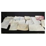 Group of vintage table linens