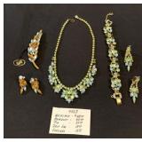 Vintage Juliana rhinestone costume jewelry brooch,