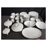 91 pcs Noritake Japan dinnerware
