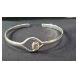 Sterling silver (925) bracelet w/crystal stone