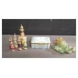 Box of miscellaneous glass items