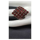 Sterling silver (925) ring w/garnets