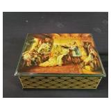 Vintage signed Russian handpainted lacquer box