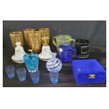 Box of miscellaneous vintage glasses,  blu glass