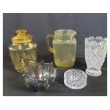 Box of miscellaneous vintage glass pitcher,