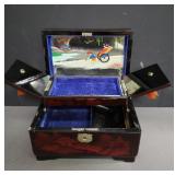 Vintage Japanese lacquer tiered jewelry music box