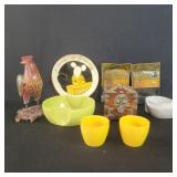 Box of miscellaneous ceramic bowls , jewelry