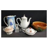 Box of miscellaneous items