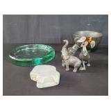 Box of miscellaneous ceramic bowl. Glass bowl.