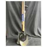 Bundle of four shovels