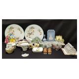 Collection of porcelain and ceramic items