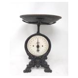 Vintage Lchatz iron scale