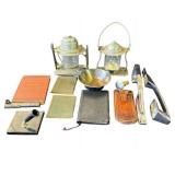 Lot of vintage items